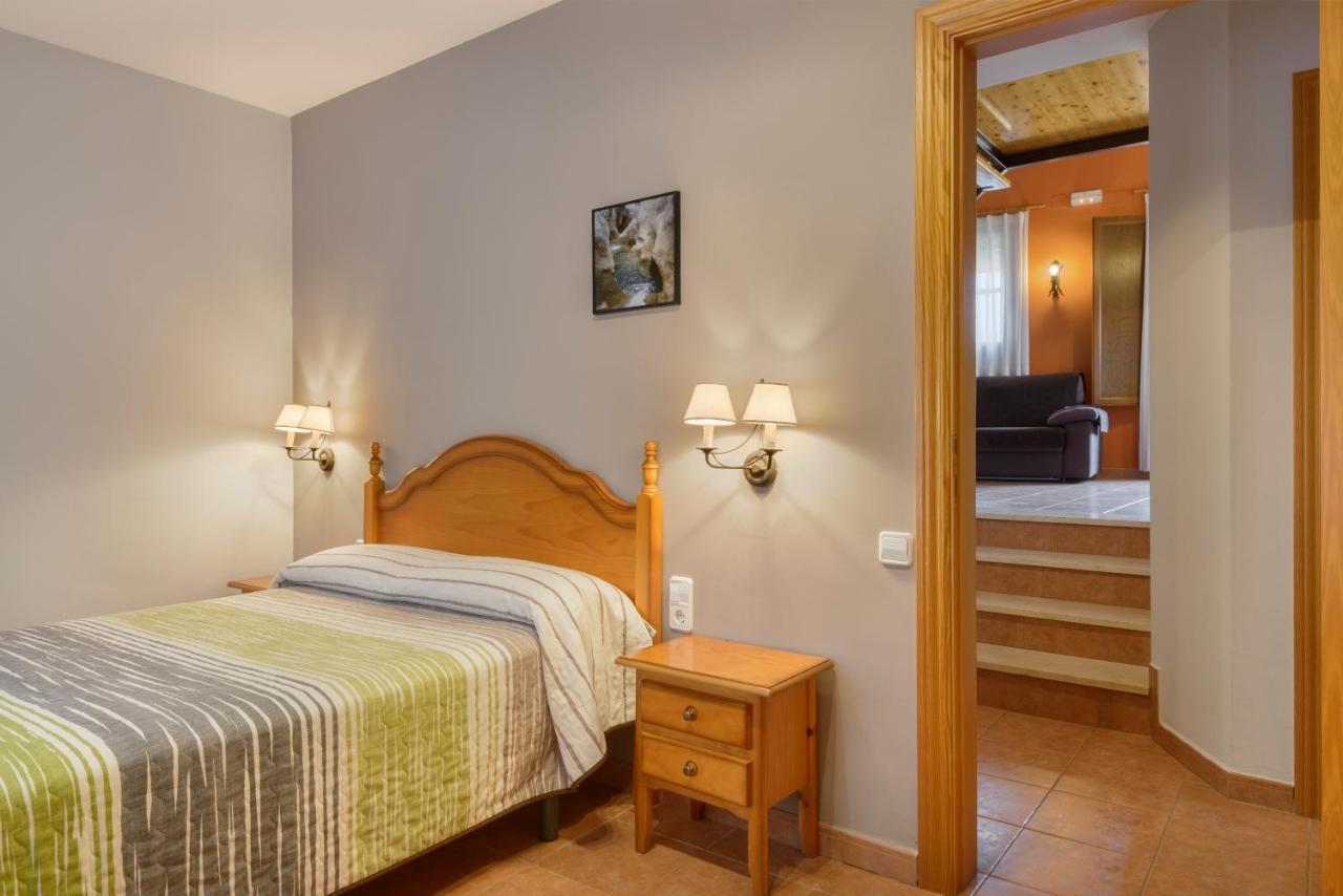 Apartamentos Casa Aurelia Alquézar Екстериор снимка