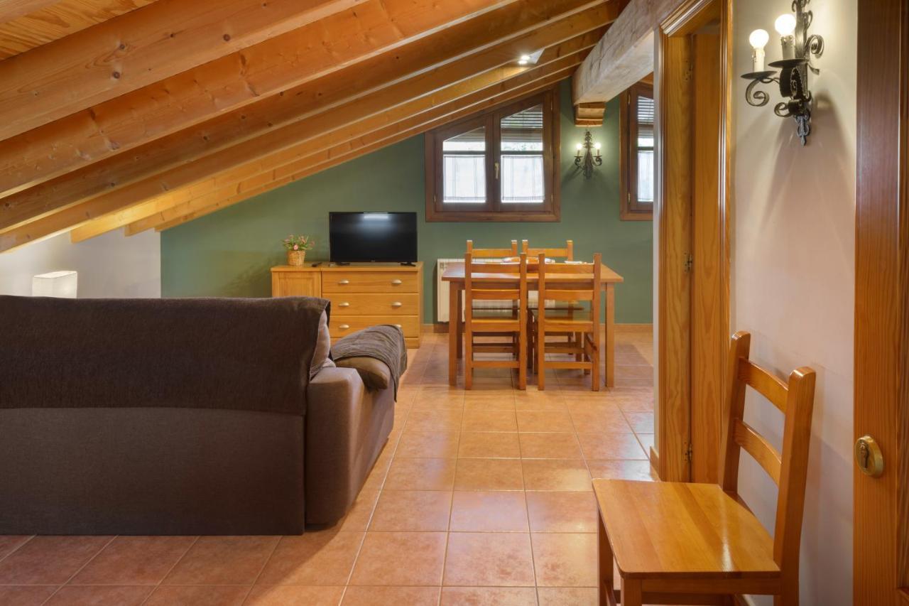 Apartamentos Casa Aurelia Alquézar Екстериор снимка